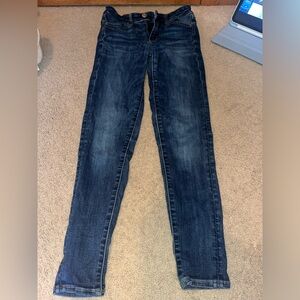 Hi-Rise American Eagle Jegging